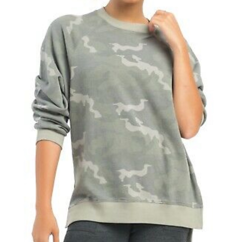 Black Tape - Gray/Green/Black Camo-Print Sweater XL Size (Women)